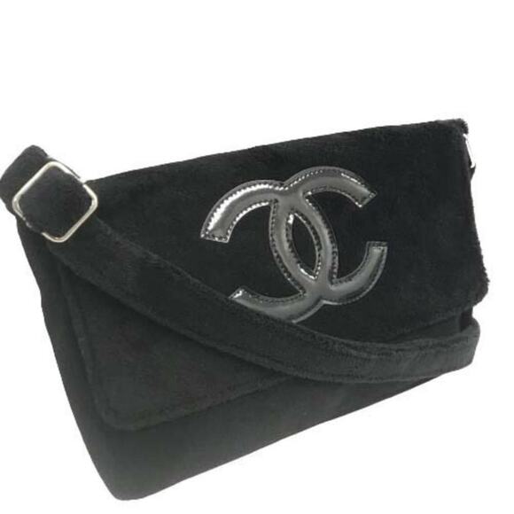 CHANEL VIP Crossbody Messenger Bag – Limited Edition - Picture 2 of 16